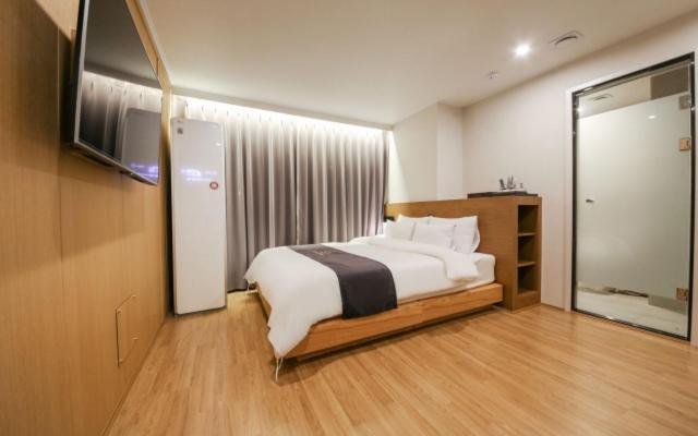 Gwangju Divine Hotel Gwangju Metropolitan City Oda fotoğraf