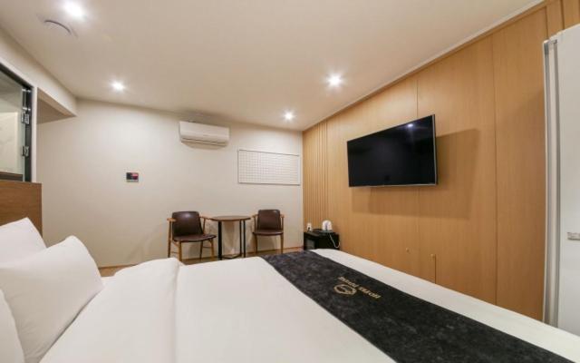 Gwangju Divine Hotel Gwangju Metropolitan City Oda fotoğraf